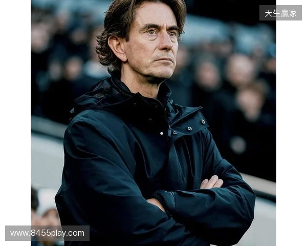 官方:热刺主帅托马斯-弗兰克已被俱乐部解雇 官方:热刺主帅托马斯-弗兰克已被俱乐部解雇